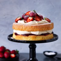 11 easy tips for a fluffy sponge cake